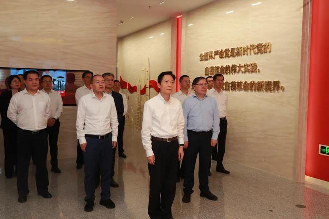 党警示教育基地参观并开展学习交流开元棋牌区委中心组赴市全面从严治(图3)